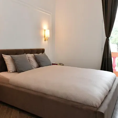 Luxury Next To Monte Carlo 아파트 보솔레이